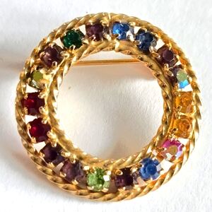 Vintage rainbow brooch open circle gold tone multicolored rhinestones